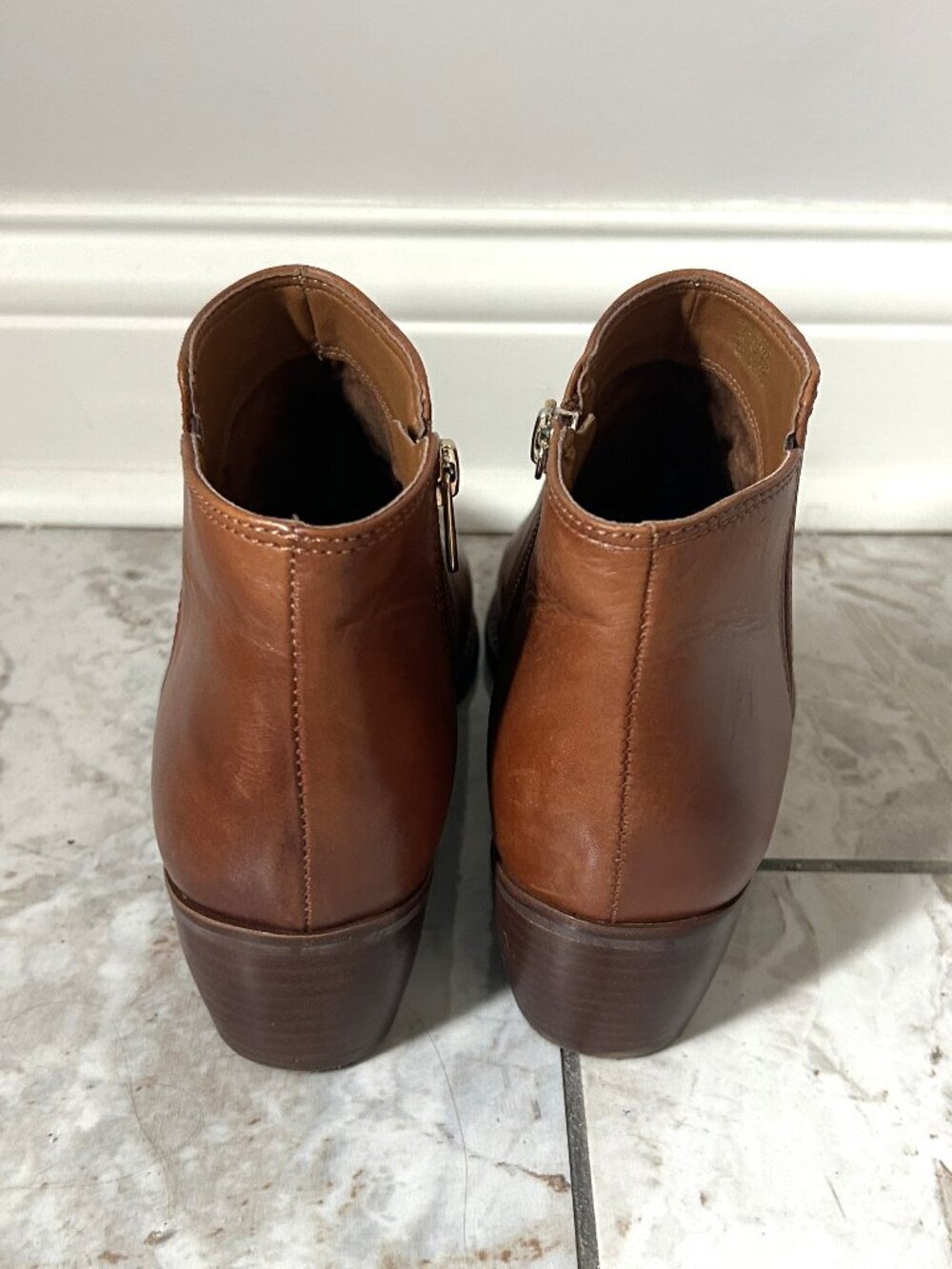 Antonio Melani Womens 9M Brown Leather Ankle Boots Side Zip Booties Cognac - Picture 5 of 10